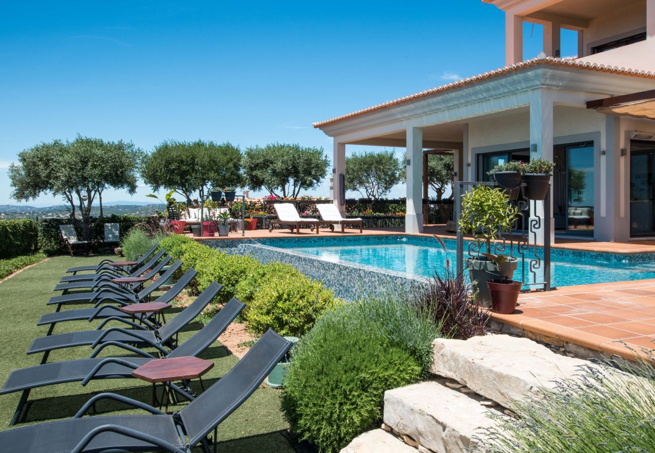 Villa in Santa Bárbara de Nexe - Villa Leonidas - Luxury villa with the best views!