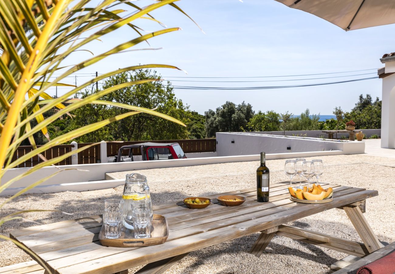 House in Lagoa - Casa Lourenço – A Serene Getaway Surrounded by Nature and Ocean Views