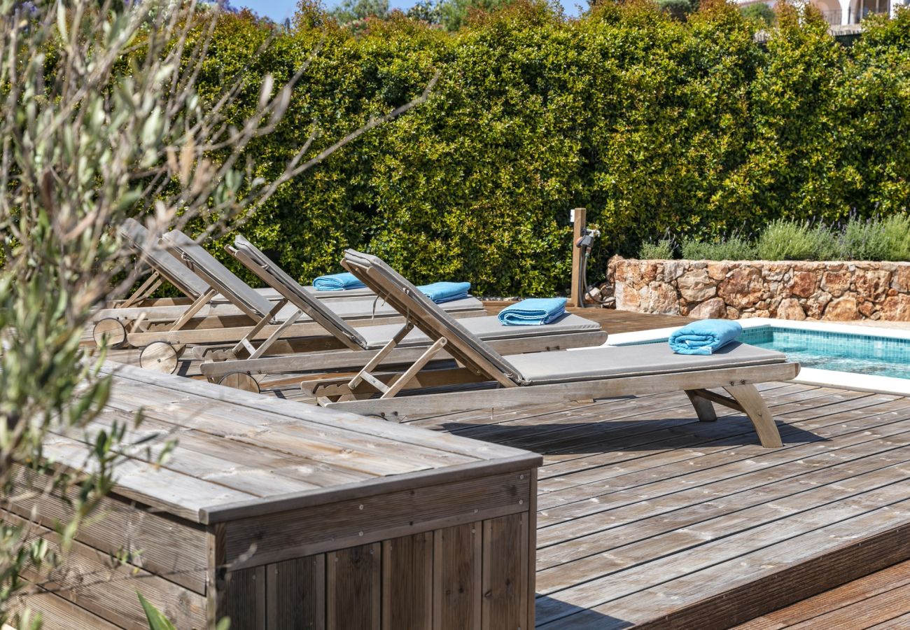House in Lagoa - Casa Lourenço – A Serene Getaway Surrounded by Nature and Ocean Views