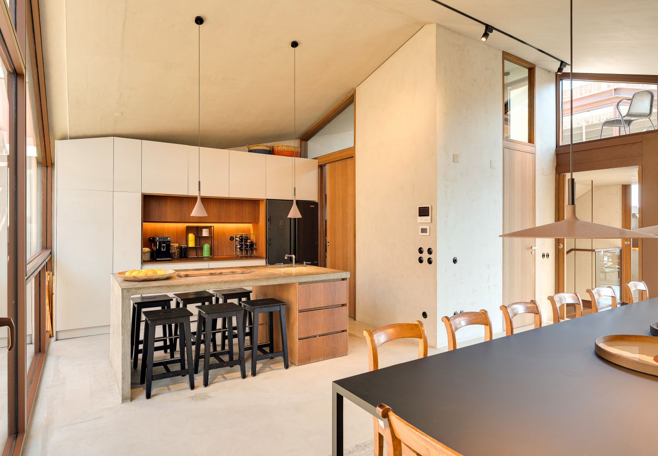 Villa in Lisbon - A Skyline Urban Villa