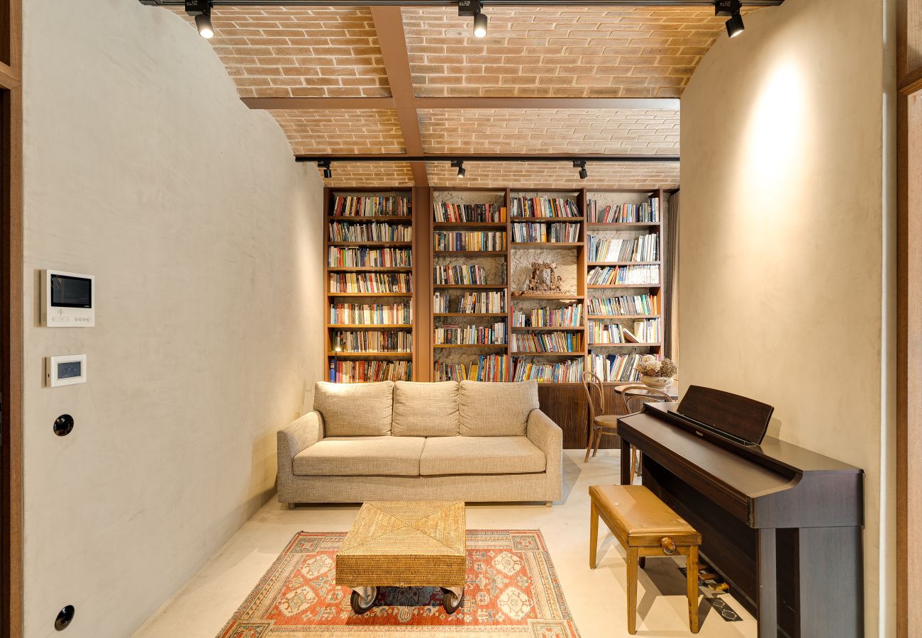 Villa in Lisbon - A Skyline Urban Villa