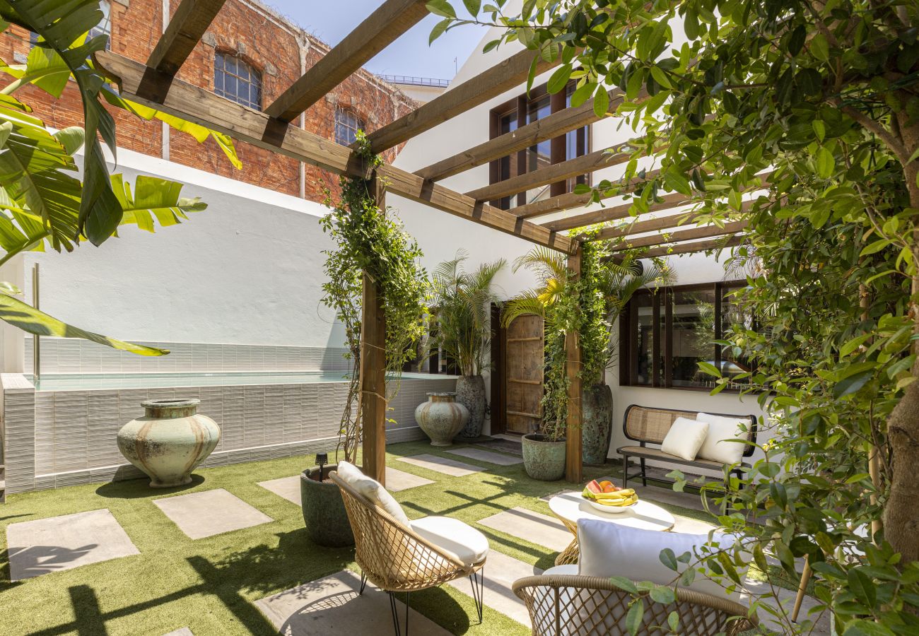 Terraced House in Lisbon - Brickstone Loft