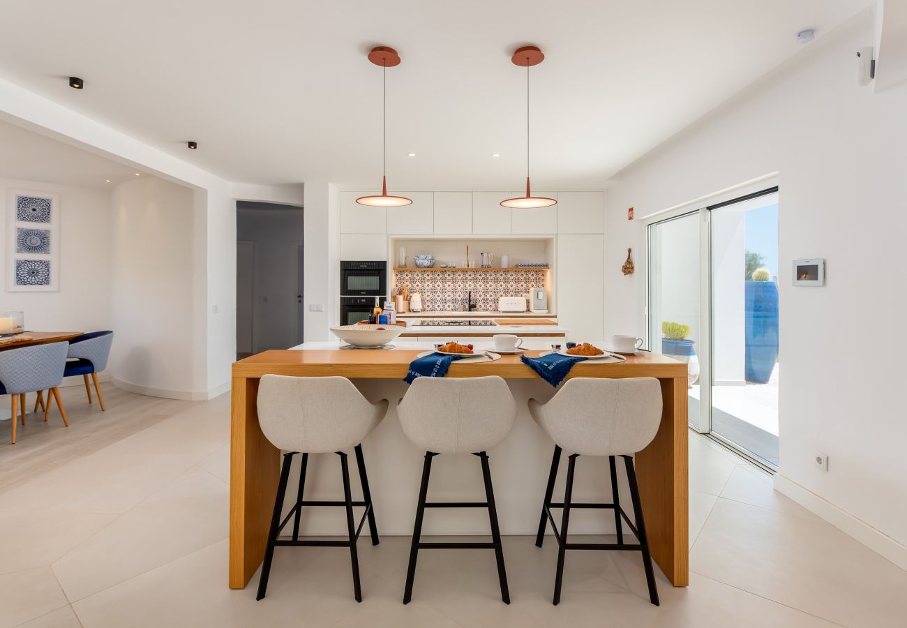 Villa in Carvoeiro - Villa Miramar - luxury at the Carvoeiro cliffs