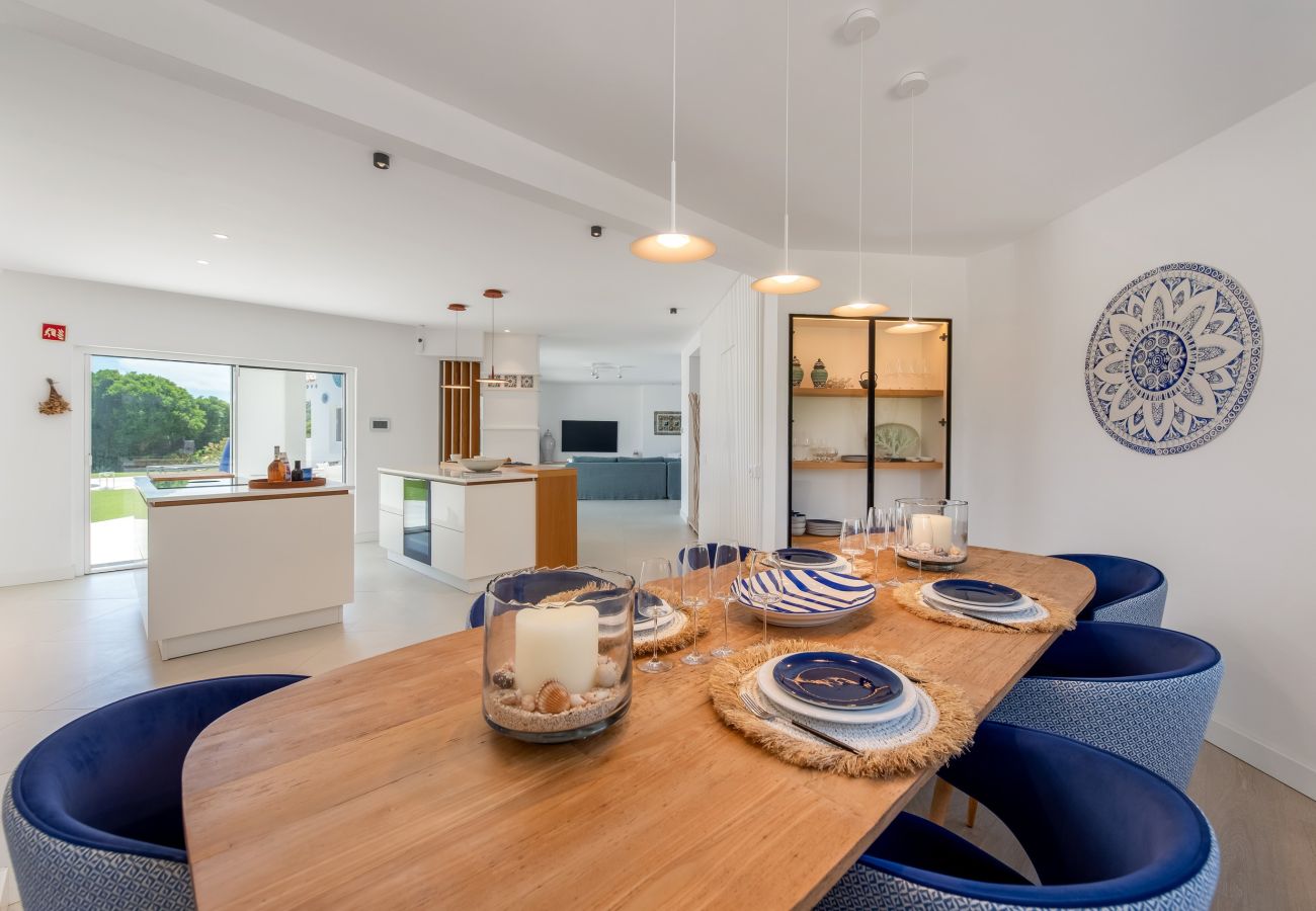 Villa in Carvoeiro - Villa Miramar - luxury at the Carvoeiro cliffs
