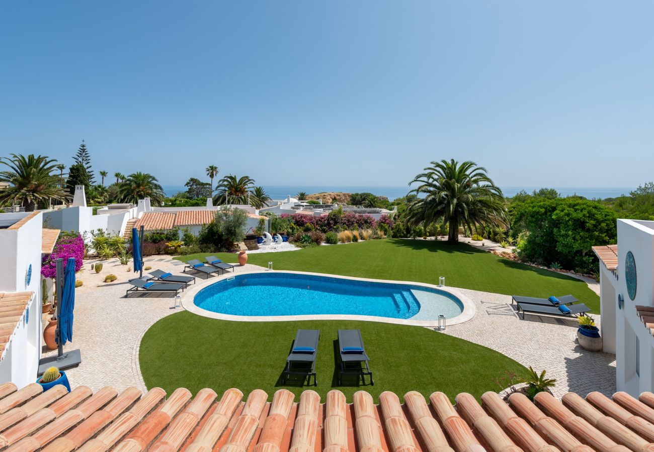 Villa in Carvoeiro - Villa Miramar - luxury at the Carvoeiro cliffs