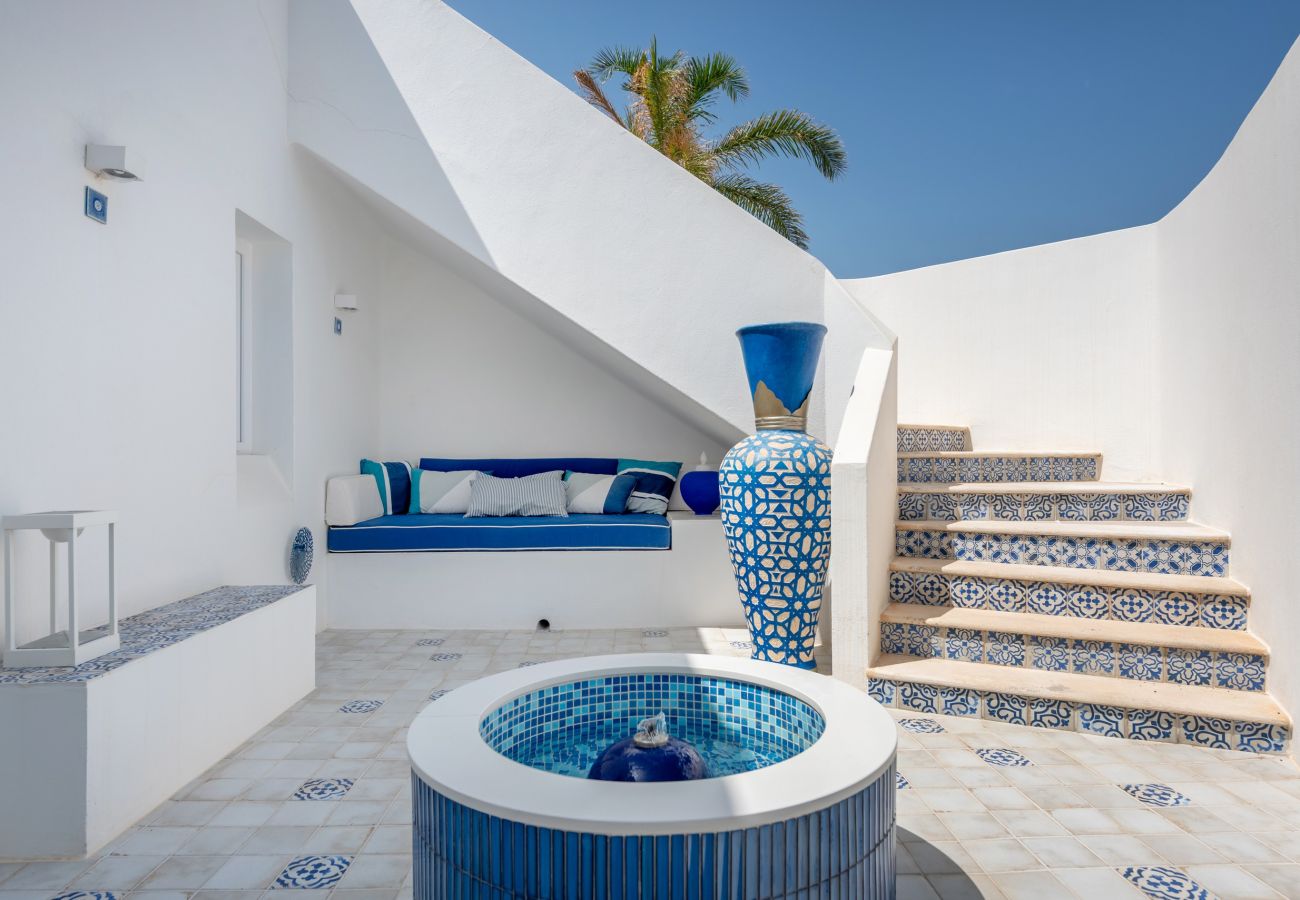 Villa in Carvoeiro - Villa Miramar - luxury at the Carvoeiro cliffs