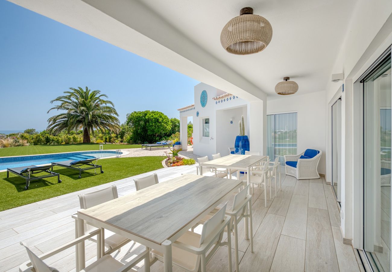Villa in Carvoeiro - Villa Miramar - luxury at the Carvoeiro cliffs