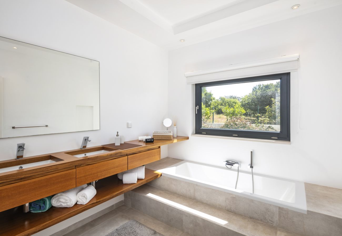 Villa in Carvoeiro - Villa Miura